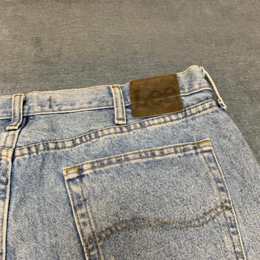 Lee Jeans Mens 40x32 Blue Denim Cotton Regular Fit Light Wash Straight Leg Cozy
